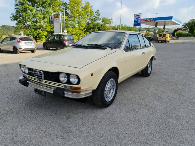Image 1/35 de Alfa Romeo Alfetta GTV 2.0 (1979)