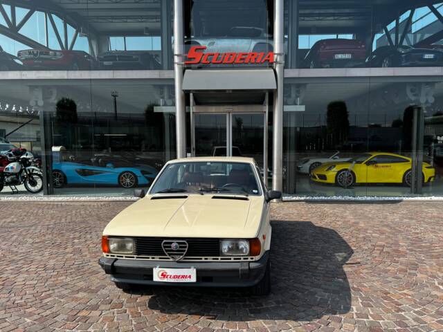 Image 1/19 of Alfa Romeo Giulietta 1.6 (1978)