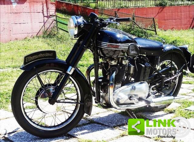 Imagen 1/22 de Triumph DUMMY (1950)