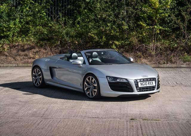 Immagine 1/11 di Audi R8 Spyder 4.2 FSI Quattro (2010)