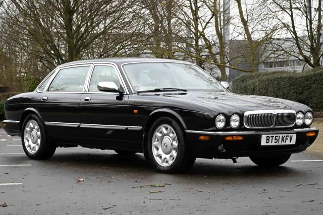 Bild 1/8 von Daimler Super V8 (2001)