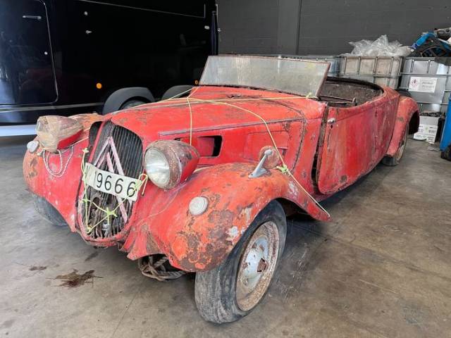Image 1/5 of Citroën Traction Avant 11 BL Légère (1938)