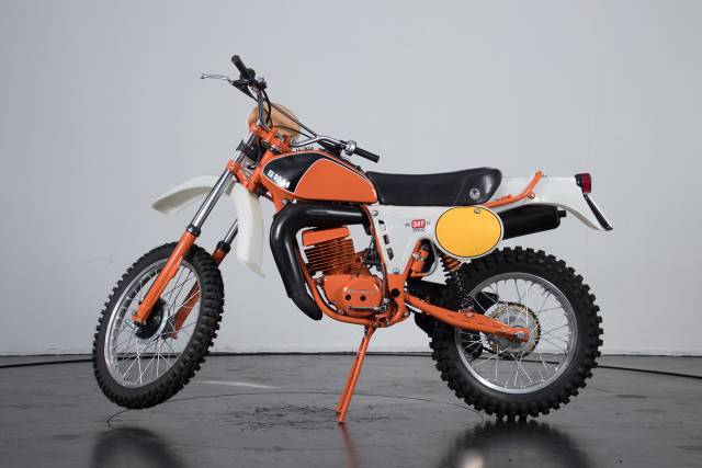 Bild 1/14 von SWM DUMMY (1980)