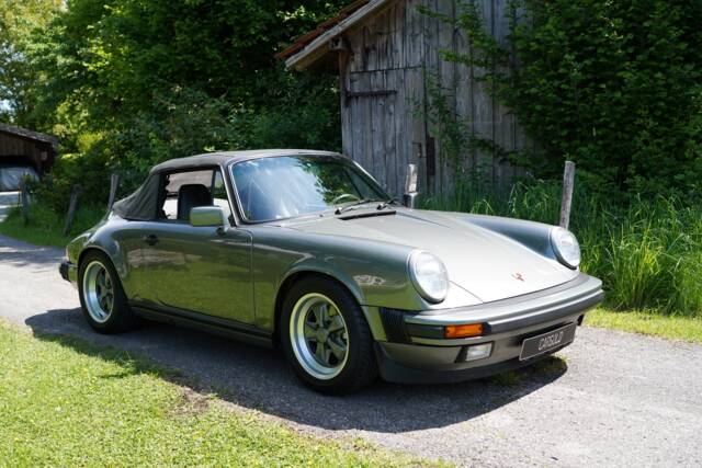 Bild 1/20 von Porsche 911 Carrera 3.2 (1988)