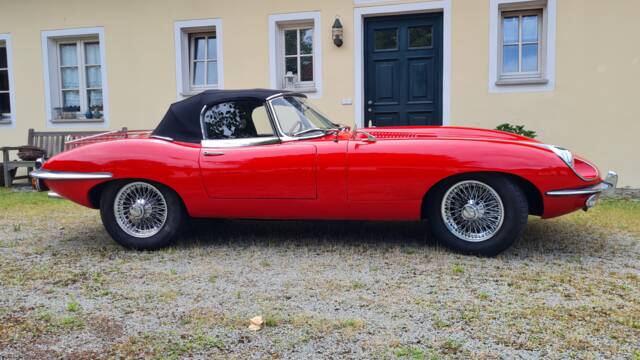 Bild 1/9 von Jaguar E-Type (1969)