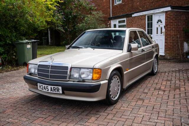 Image 1/50 of Mercedes-Benz 190 E 2.5-16 (1991)