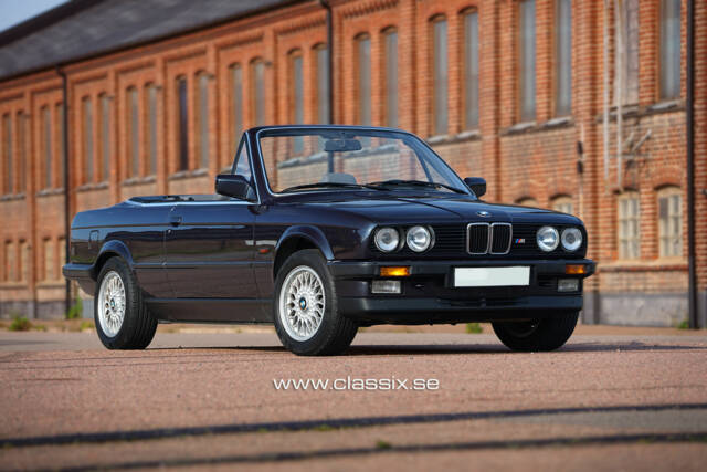 Image 1/24 of BMW 325i (1989)