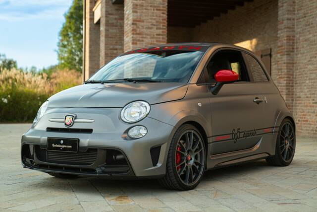 Image 1/50 of Abarth 695 Biposto (2016)