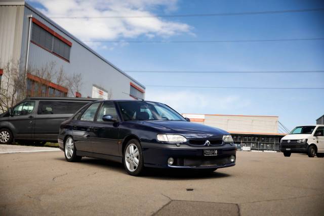 Image 1/50 de Renault Safrane 3.0 V6 Biturbo (1996)