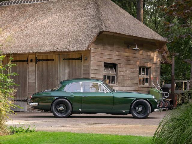 Image 1/30 de Jensen C-V8 MK II (1965)
