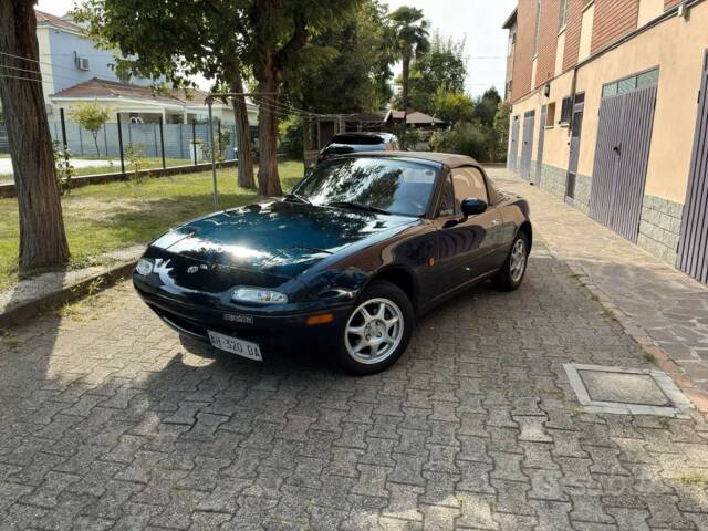 Image 1/6 de Mazda MX-5 1.6 (1996)