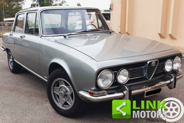 Image 1/8 de Alfa Romeo 1750 Berlina (1969)