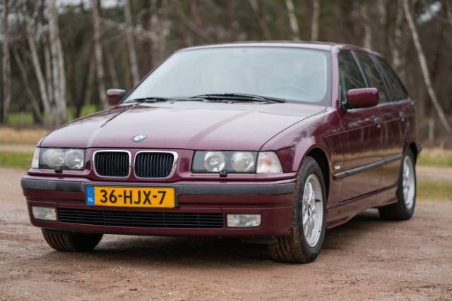 Bild 1/9 von BMW 328i Touring (1996)