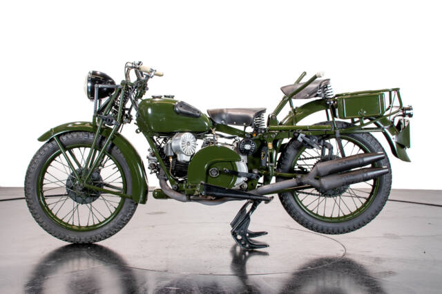Immagine 1/27 di Moto Guzzi DUMMY (1955)