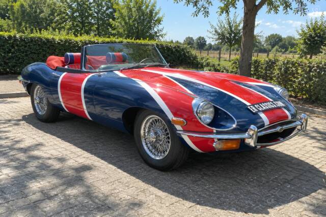 Image 1/8 of Jaguar E-Type (1970)