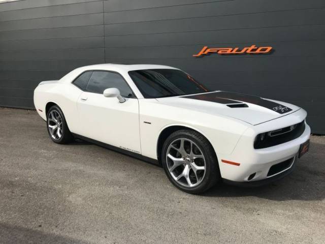 Image 1/31 of Dodge Challenger R&#x2F;T (2016)