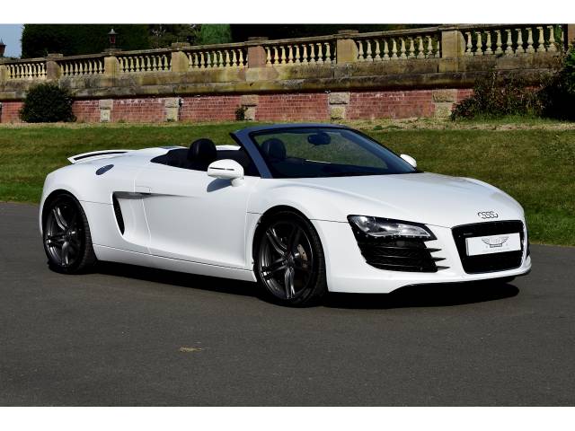 Immagine 1/4 di Audi R8 GT Spyder (2011)