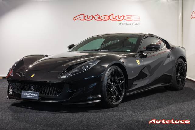 Bild 1/14 von Ferrari 812 Superfast (2020)