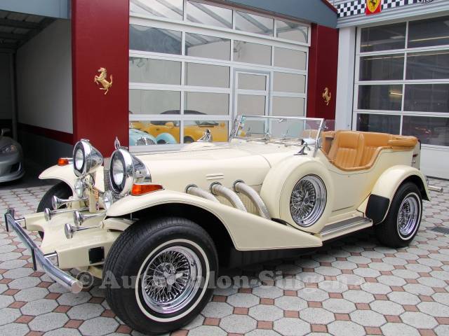 Image 1/14 of Excalibur SS Phaeton (1973)