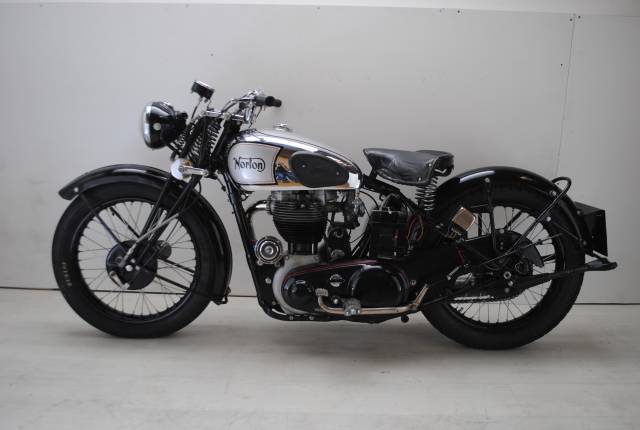 Bild 1/23 von Norton DUMMY (1946)