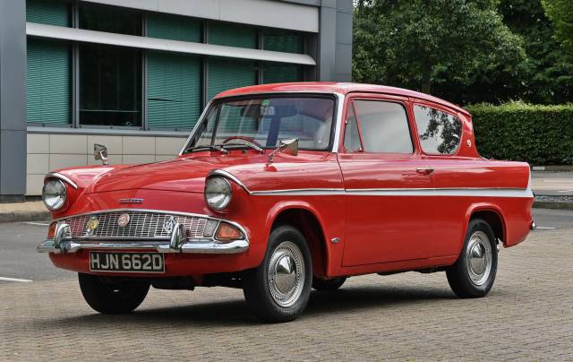 Bild 1/8 von Ford Anglia (1966)