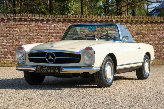 Image 1/50 of Mercedes-Benz 250 SL (1967)