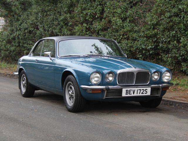 Bild 1/8 von Daimler Sovereign 4.2 (1977)