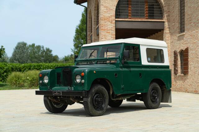 Image 1/50 de Land Rover 88 Lightweight (1977)