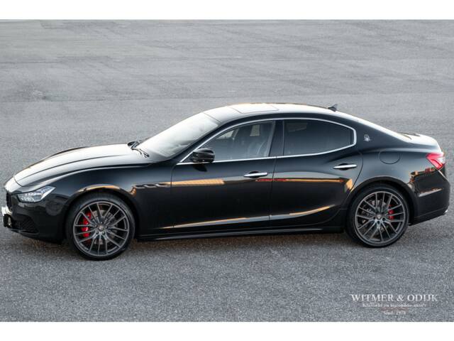 Image 1/33 of Maserati Ghibli (2016)