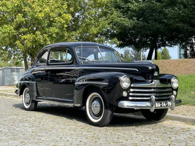 Image 1/7 of Ford Custom DeLuxe Club Coupe (1948)