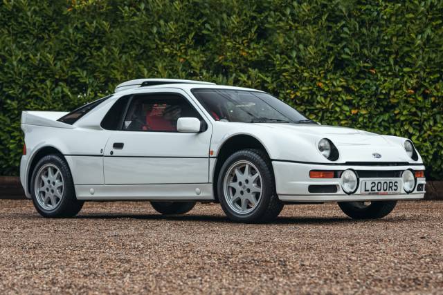 Image 1/25 of Ford RS200 (1986)