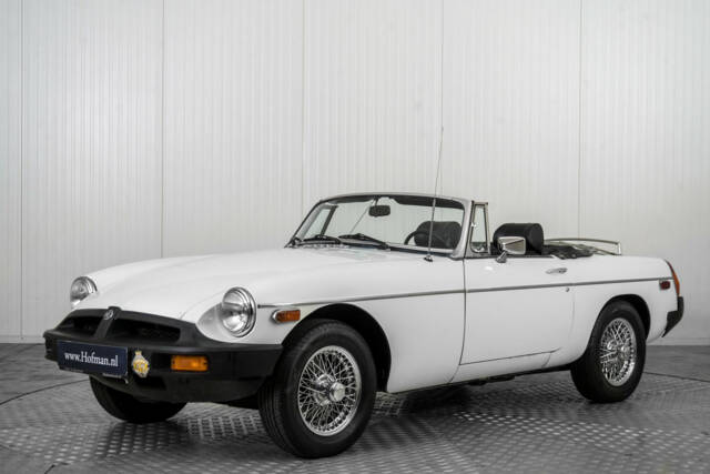 Image 1/50 de MG MGB (1977)