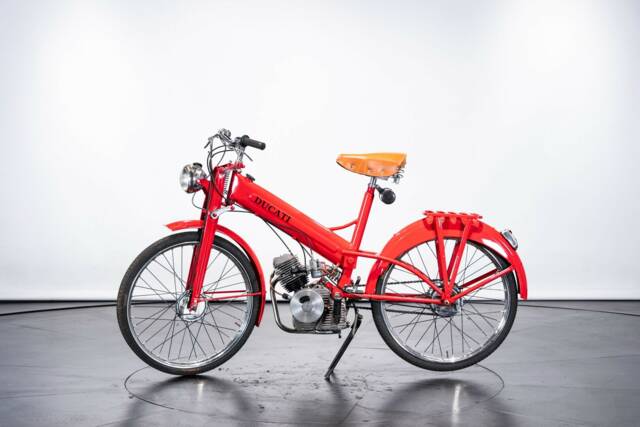 Immagine 1/50 di Ducati DUMMY (1953)