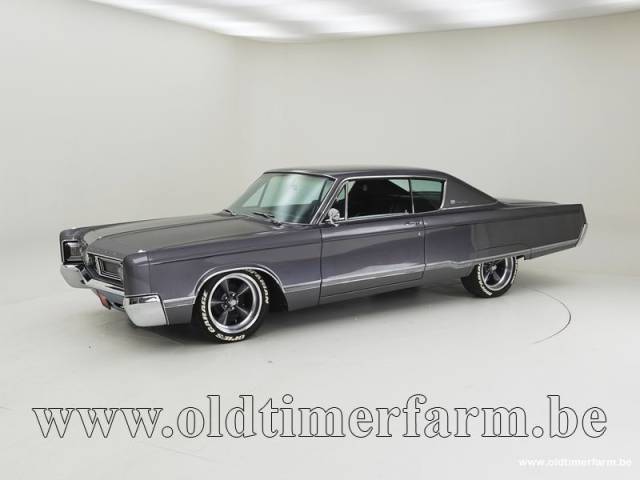 Bild 1/2 von Chrysler Newport (1967)