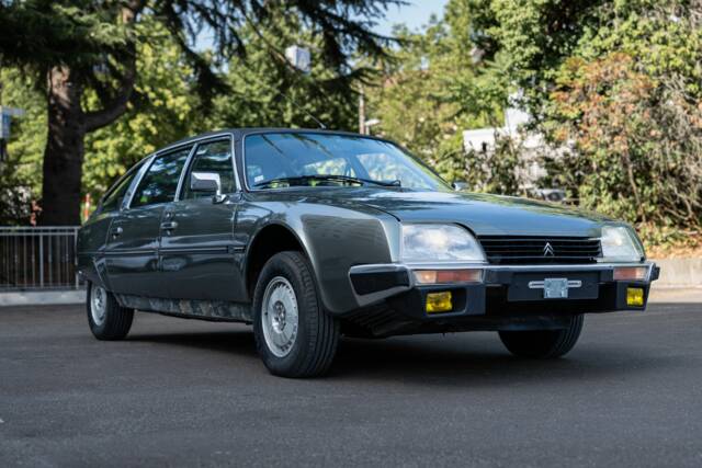 Imagen 1/25 de Citroën CX 25 Prestige (1983)