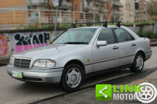 Immagine 1/10 di Mercedes-Benz C 180 (1995)