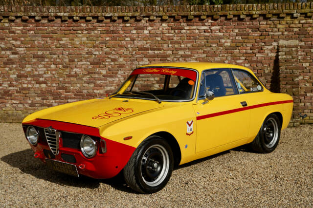 Image 1/50 de Alfa Romeo Giulia 1600 Sprint GT (1965)
