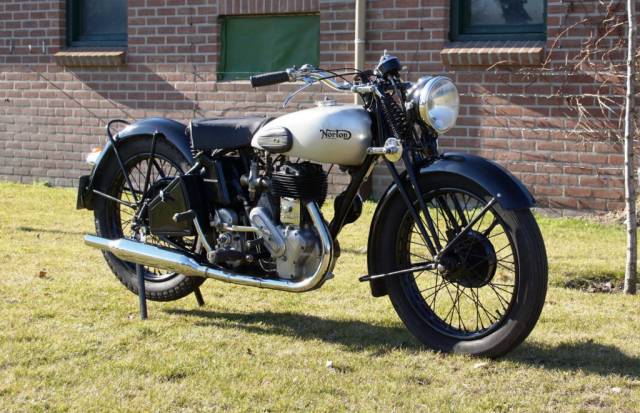 Bild 1/27 von Norton DUMMY (1944)