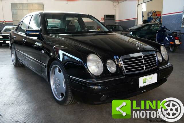 Image 1/4 of Mercedes-Benz E 55 AMG (1998)
