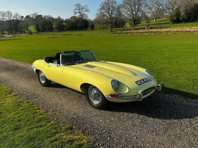 Afbeelding 1/100 van Jaguar E-Type (1968)