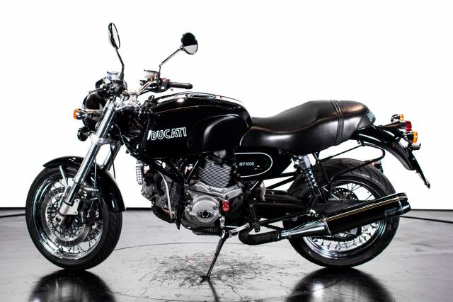 Bild 1/32 von Ducati GT 1000 (2010)