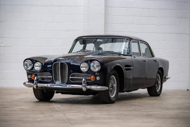 Image 1/8 of Lagonda Rapide (1962)