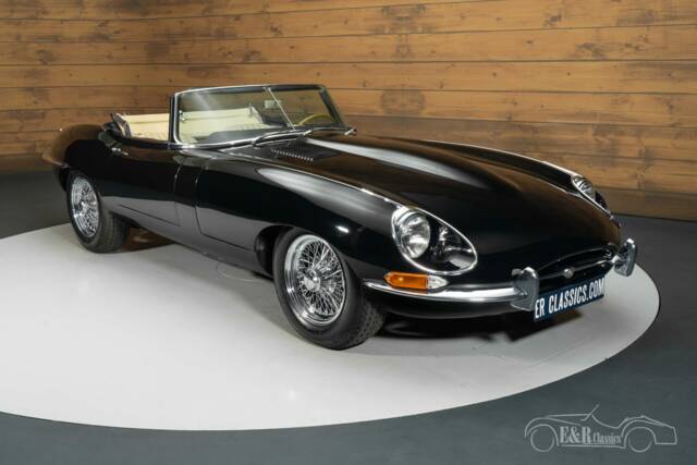 Afbeelding 1/8 van Jaguar E-Type (1967)