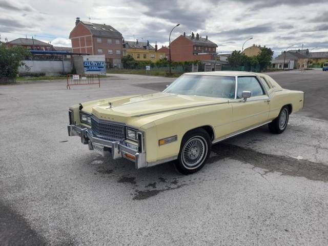Image 1/9 de Cadillac Fleetwood Eldorado Biarritz Coupe (1978)