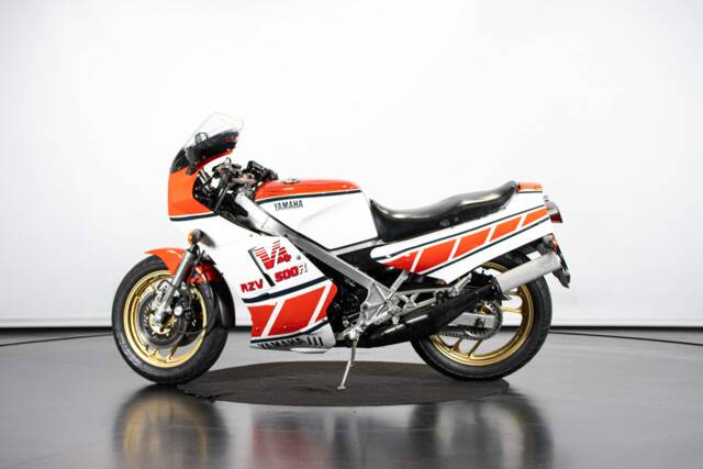 Immagine 1/50 di Yamaha RZV 500 R (1985)