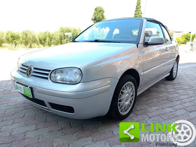 Image 1/10 de Volkswagen Golf IV Cabrio 1.6 (2000)
