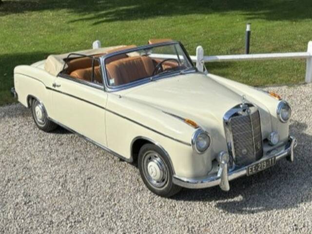 Afbeelding 1/8 van Mercedes-Benz 220 SE Cabriolet (1960)