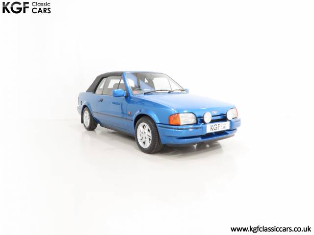 Image 1/30 de Ford Escort 1.6 Convertible (1987)