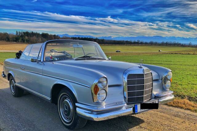 Image 1/20 de Mercedes-Benz 300 SE (1963)