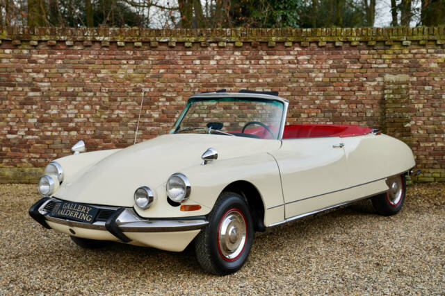 Image 1/1 of Citroën DS 19 Usine (1965)